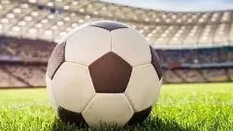 2025云端篮球巅峰对决：本土强队与国际球星激情碰撞，体育风采熠熠生辉！